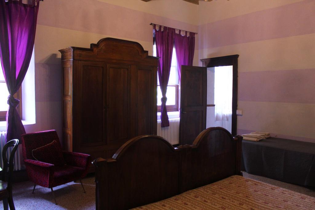Room And Breakfast Torre Felino Szoba fotó